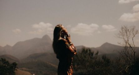 dumnezeu-nu-intarzie