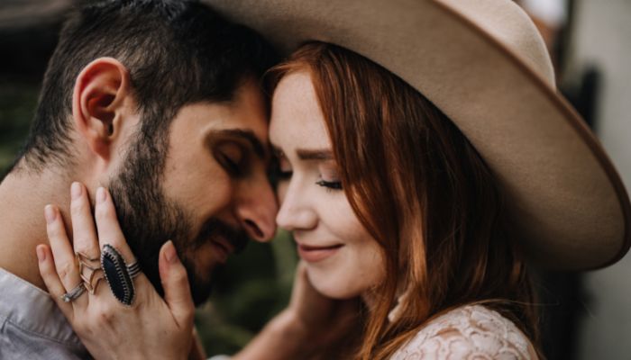 oamenii-iubiti-nu-sunt-parasiti