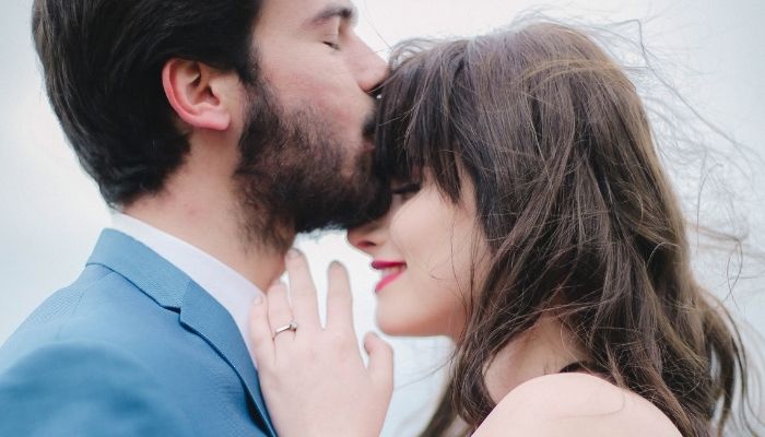 trateaz-o-ca-pe-o-doamna