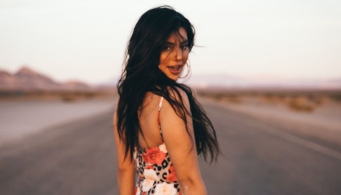 trasaturi-femeie-inteleapta