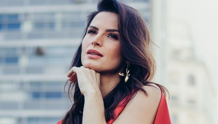 femeia-care-s-a-obisnuit-sa-fie-singura