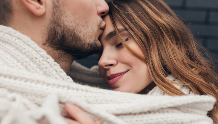 sentimente-barbat-indragostit-de-o-femeie